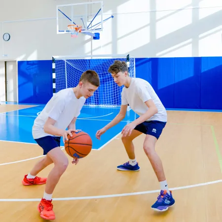 Ферма для баскетбольного щита игрового на растяжках вынос 1800 мм ZAVODSPORTA за 23&nbsp;140 ₽ купить в Барнауле